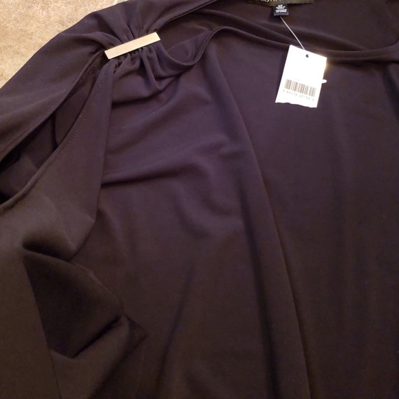 NWT Black cold shoulder top - Picture 6 of 7
